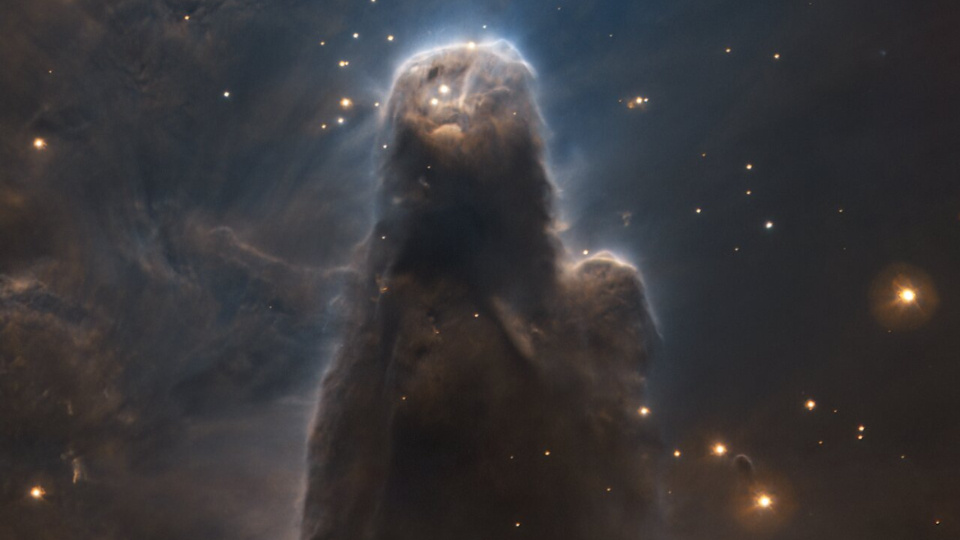 This is one of the most powerful images of space.  Look at the sentinel guarding the sky