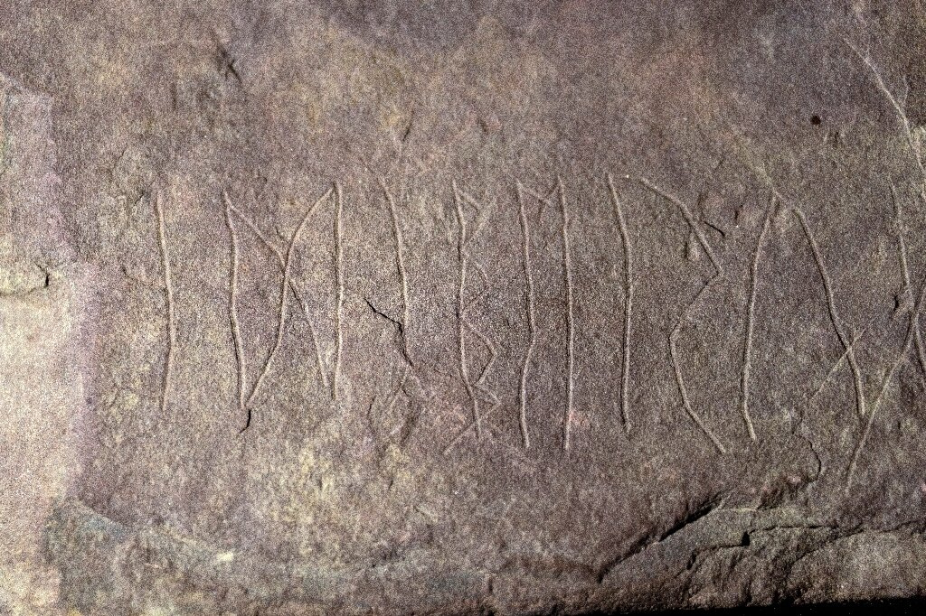 najstarsze pismo runiczne