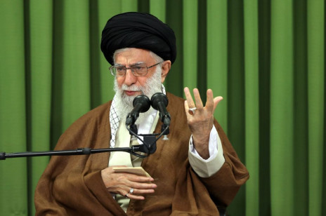 Ali Chamenei, zwany też Ali Khamenei: człowiek, który trzyma w garści Iran