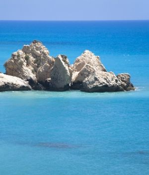 Aphrodite_rock_in_Cyprus