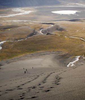 Surowy i przerażająco piękny. Zobacz Spitsbergen okiem Marcina Mossakowskiego