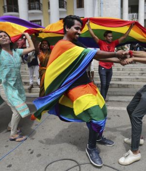 Radość aktywistów LGBT w Indiach po ogłoszeniu wyroku Sądu Najwyższego