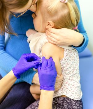 86 proc. Polaków: „szczepionki są bezpieczne”. Nie ulegliśmy antyszczepionkowym nastrojom