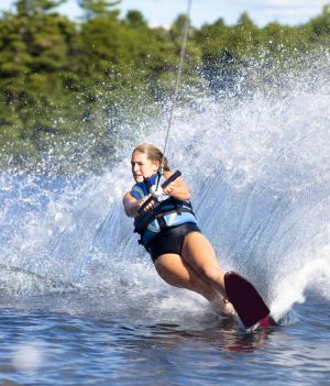 Sporty wodne – rodzaje i niezbędny sprzęt (fot. Getty Images)