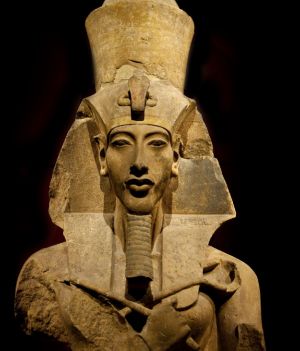 Faraon Echnaton był pierwszym egipskim rewolucjonistą? Jak Echnaton wpłynął na współczesny Egipt? (Photo by Fine Art Images/Heritage Images/Getty Images)