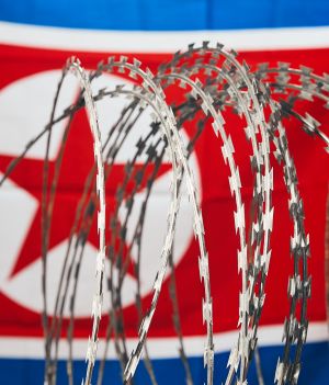 Korea Północna zakazała śmiania się, picia alkoholu i robienia zakupów