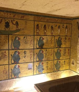 Grobowiec Tutanchamona. Gdzie jest, jak go odkryto, jakie krył tajemnice? Czy istniała klątwa Tutenchamona? (fot. Editorfrommars, Wikimedia Commons, CC-BY-SA-4.0)