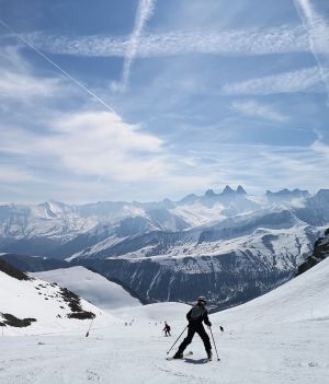 Gdzie jechać na narty we Francji? – ranking stoków narciarskich (fot. Getty Images)