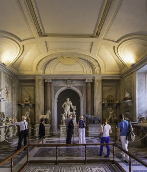 Watykan: turysta z USA zniszczył zabytkowe rzeźby po odmowie spotkania z papieżem