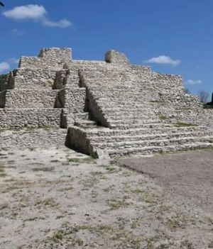 W majańskiej piramidzie znaleziono rozczłonkowane ludzkie szczątki