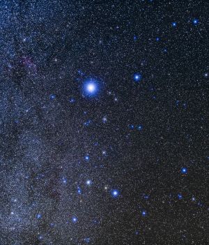 Gwiazda Syriusz – gdzie ją znaleźć na niebie i co o niej wiemy? (fot. Getty Images)