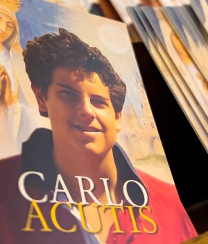 Carlo Acutis – ciekawostki o młodym influencerze, który został świętym (fot. Adrian Tusar / Shutterstock.com)