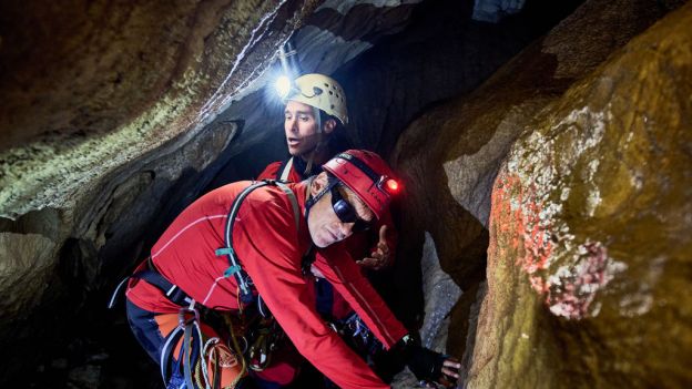 Nauka o jaskiniach, czyli speleologia. Na czym polega? Kim jest speleolog? (fot. Niccolo Guasti/Getty Images)