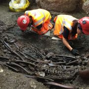 Odnaleziony w Londynie grób kryje sekret czarnej śmierci? Badania DNA to sprawdzą