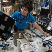 Samantha Cristoforetti jest inżynierką i odpowiada za sprawne i poprawne funkcjonowanie modułów ISS.