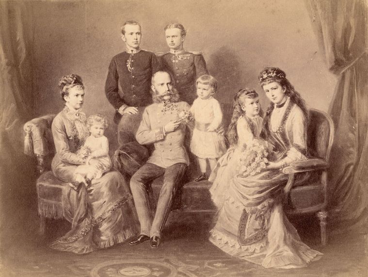 Cesarzowa Sisi z rodziną