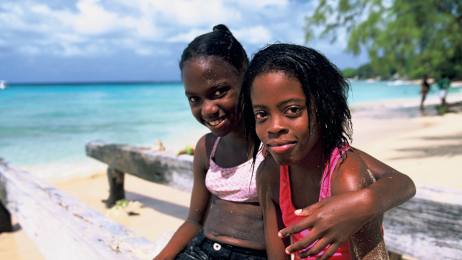 Mieszkańcy Barbadosu lubią piknikować na plażach,np. w Martin Bay