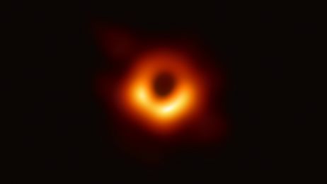 Czarna Dziura w galaktyce M87