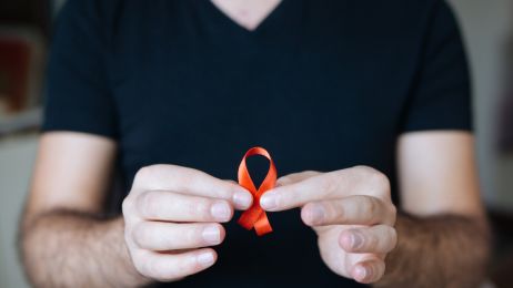 "Pandemię HIV można powstrzymać". Przełomowe badanie