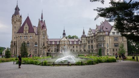 Zamek w Mosznej (fot. East News)