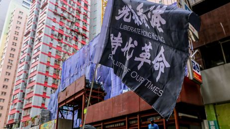 Na mocy nowego prawa karalne może być wzywanie do autonomii Hongkongu (Photo by Katherine Cheng/SOPA Images/LightRocket via Getty Images)