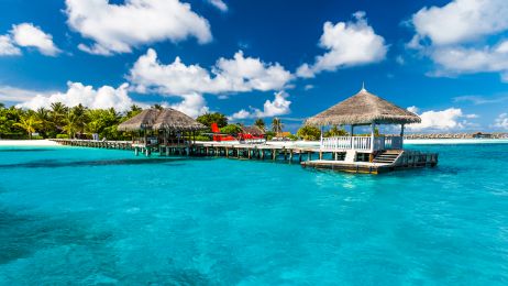 Gospodarka Malediwów stoi na turystyce. Nic dziwnego, że pandemia koronawirusa mocno się na niej odbiła (fot. Getty Images)
