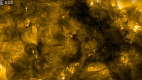 Niezwykłe zdjęcia powierzchni Słońca (fot. NASA/ESA)