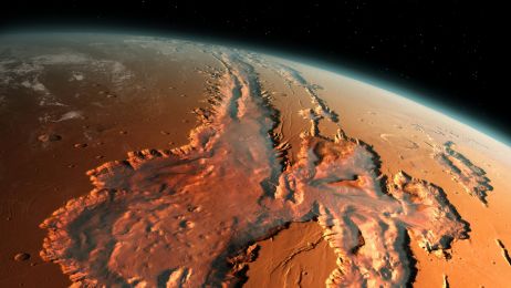 Mars skrywa pod powierzchnią sieć jezior, a w tych wciąż może istnieć życie mikrobiologiczne (fot. Getty Images)