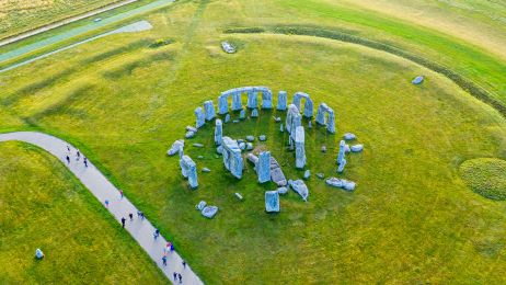 Część kamieni w Stonehenge została przeniesiona z innego kamiennego kręgu (fot. Getty Images)