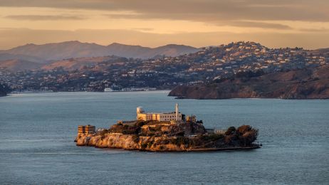 Więzienie Alcatraz nie było fortecą bez wyjścia. Trzem osadzonym udało się uciec