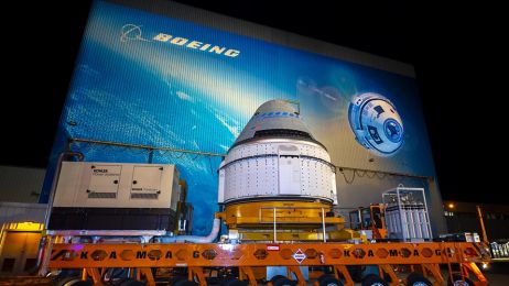 Kapsuła Starliner w końcu przycumowała do ISS. Nie obyło się bez problemów. Czy Boeing je rozwiąże? (fot. Boeing)