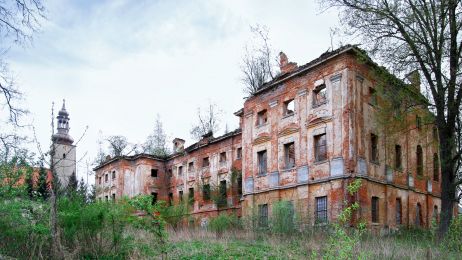 Opuszczone pałace