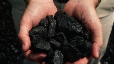 Jak powstał węgiel kamienny? (fot. Getty Images)