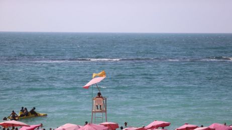 „Plaża śmierci” ponownie otwarta. Jej przeszłość nie zniechęca turystów
