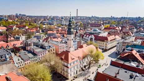 Zielona Góra atrakcje – co warto zobaczyć w polskiej stolicy wina?