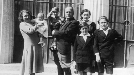 Mussolini z rodziną