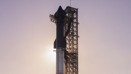 Starship to największa rakieta na świecie. Czy jej drugi testowy lot okaże się sukcesem? (fot. SpaceX )