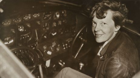 Znaleziono wrak samolotu Amelii Earhart? Najsłynniejsza pilotka świata mogła zginąć przez błąd nawigatora (fot. Shutterstock)