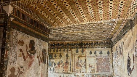 Żył w czasach Tutanchamona. W Egipcie otwarto grobowiec dostojnika służącego potężnemu bogowi