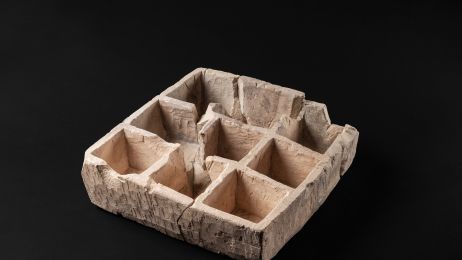 Kamienny pojemnik z czasów Drugiej Świątyni w Jerozolimie po konserwacji. Jest unikatowy