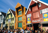 Kolorowe drewniane domy  w Stavangerze.  Jak z bajki!