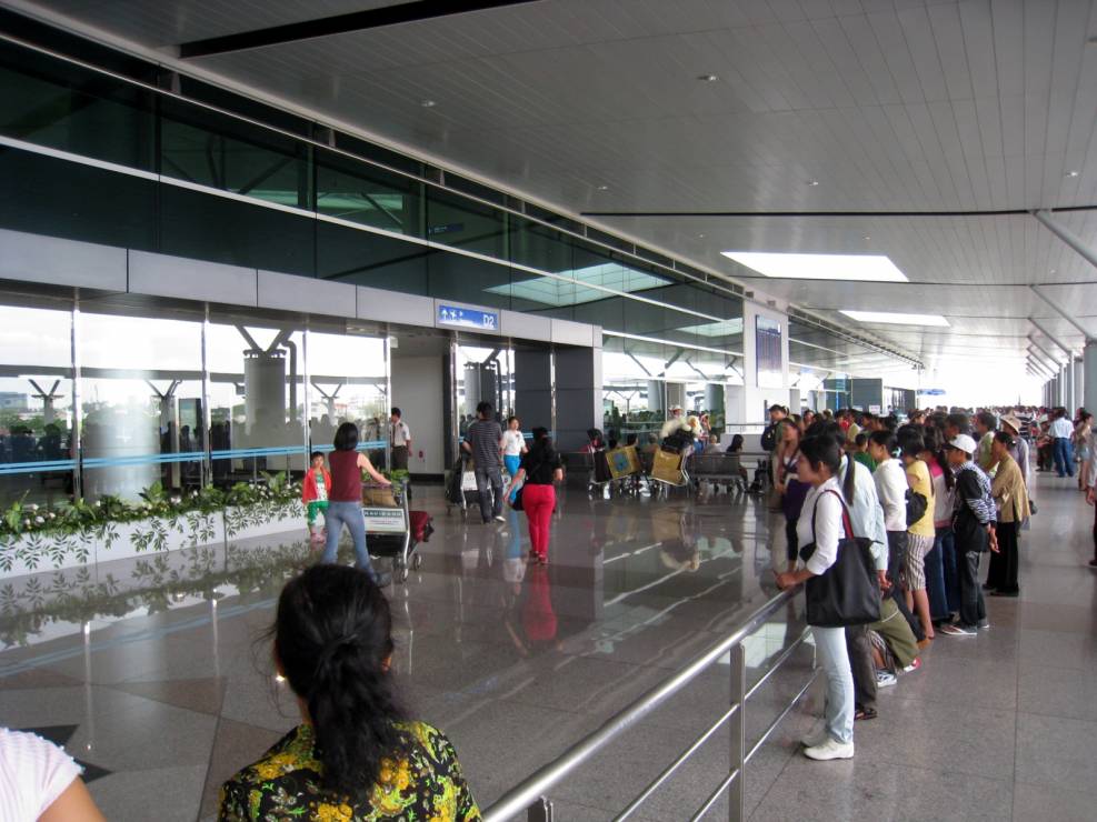 Tan_Son_Nhat_International_Airport_Level_3_Concourse