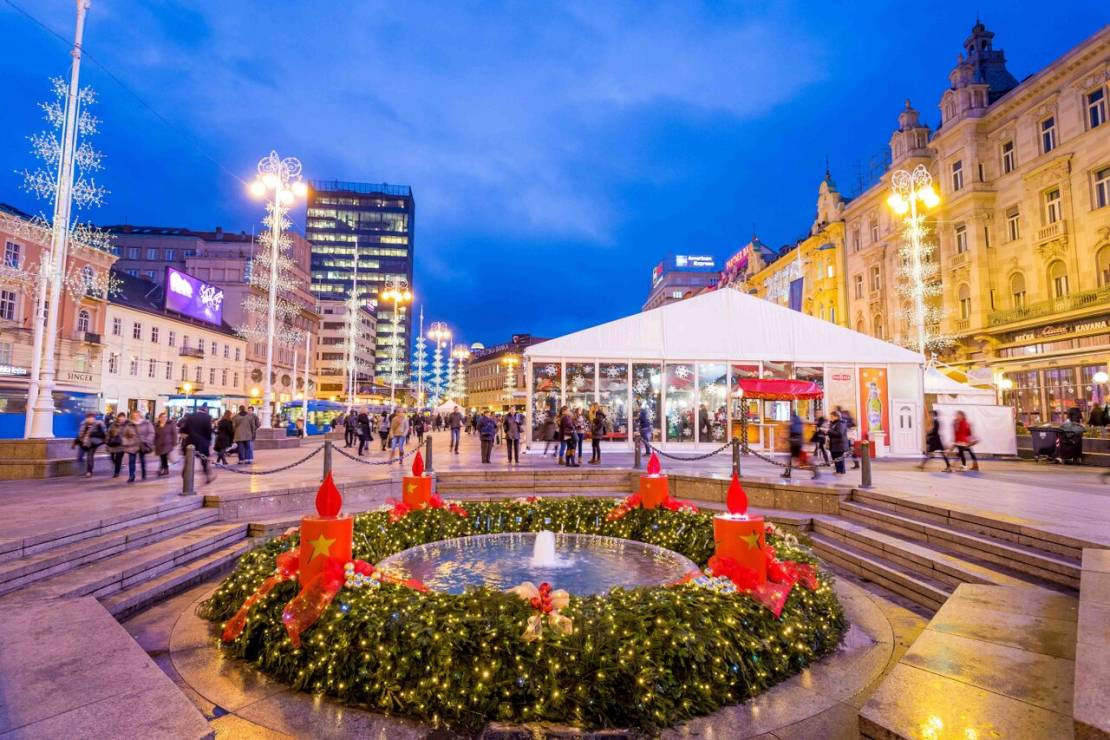 _8 Advent at ban Jelacic Square by Julien Duval_Zagreb Tourist Board