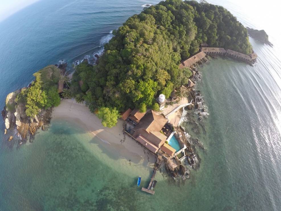 gem-island-resort-and-spa-is-located-in-a-marine-conservation-park-in-malaysia-that-has-stunning-underwater-seascapes-of-coral-and-marine-life-there-are-a-total-of-45-seaside-villas-that-hug-the-surrounding-coastline-and-come-equipped-with-