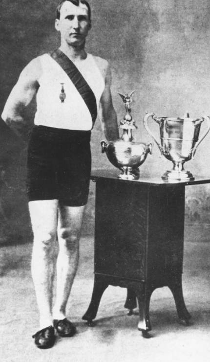 1904 - Thomas Hicks (USA) - maraton