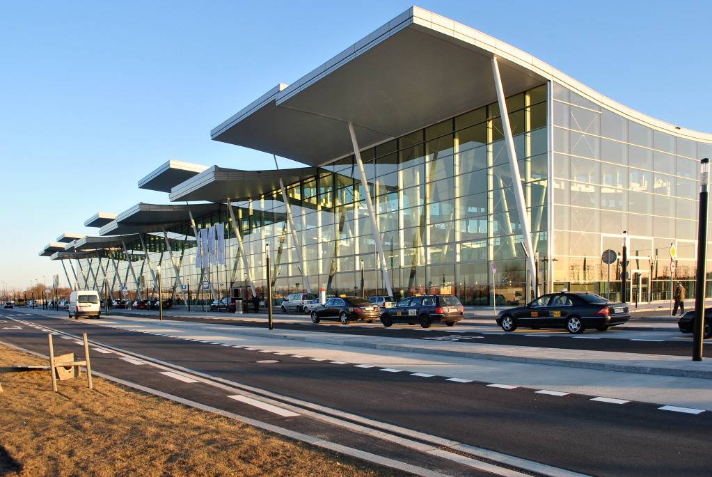 Port lotniczy Wrocław-Strachowice im. Mikołaja Kopernika