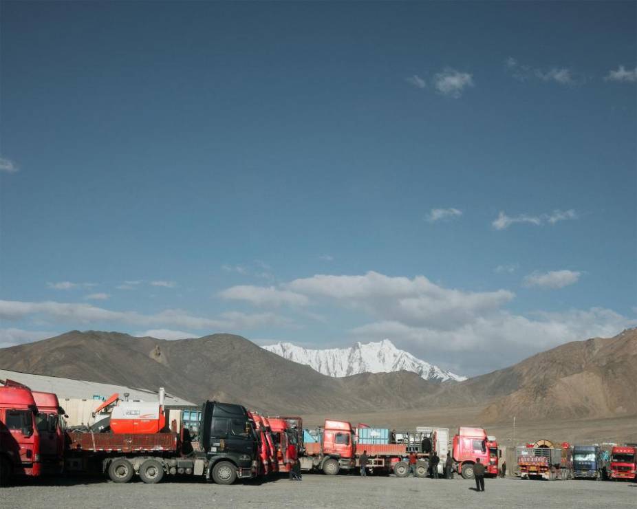 25 lat po odzyskaniu niepodległości kraj stoi na rozstaju dróg. Wyprawa do Tadżykistanu