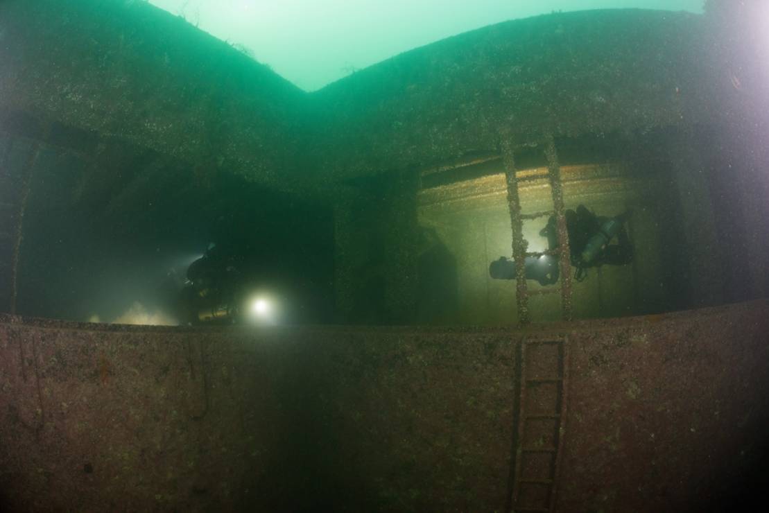 Zobacz zatopiony ORP Grom. Wyprawa polskich nurków bada wrak niszczyciela z 1937 roku
