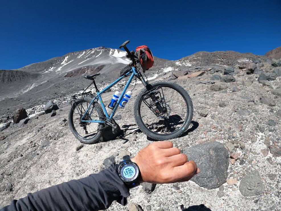 Kross The Record: Marcin Korzonek wjechał rowerem na 5900 m n.p.m. w Chile