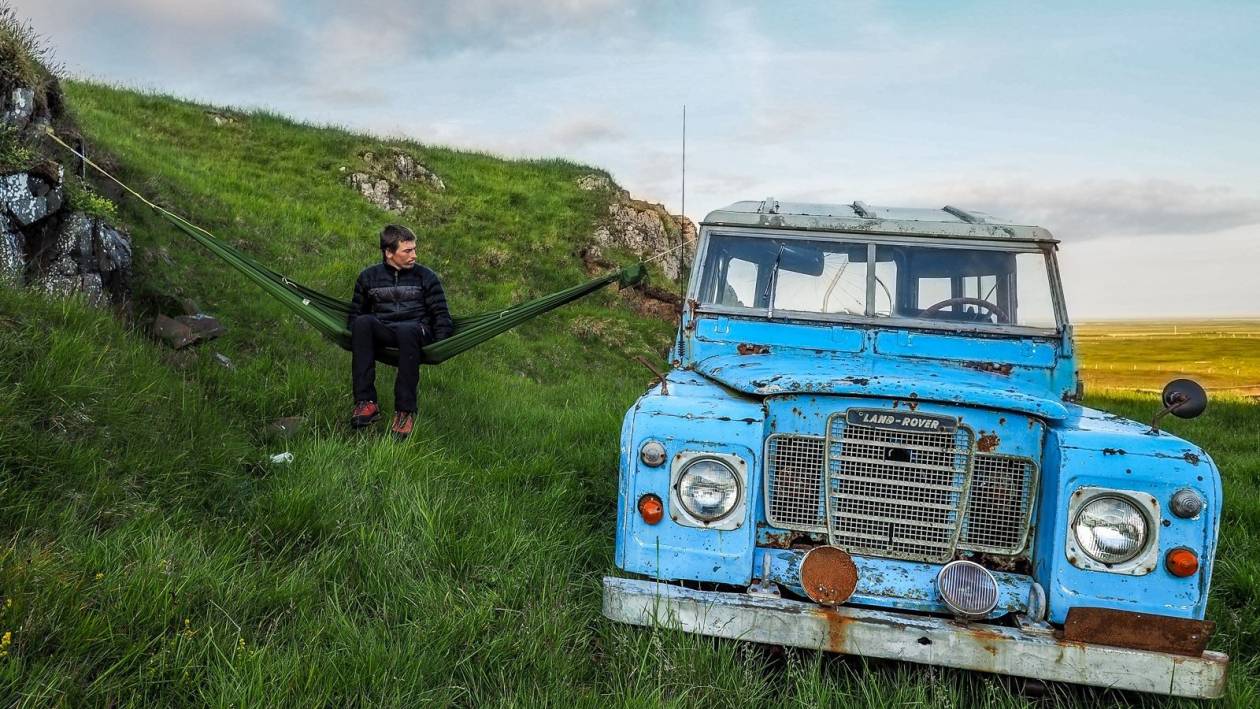 Marcin Dobas - fotograf National Geographic - w trakcie jednej z podróży po Islandii (fot. Marcin Dobas - Fotowyprawy)